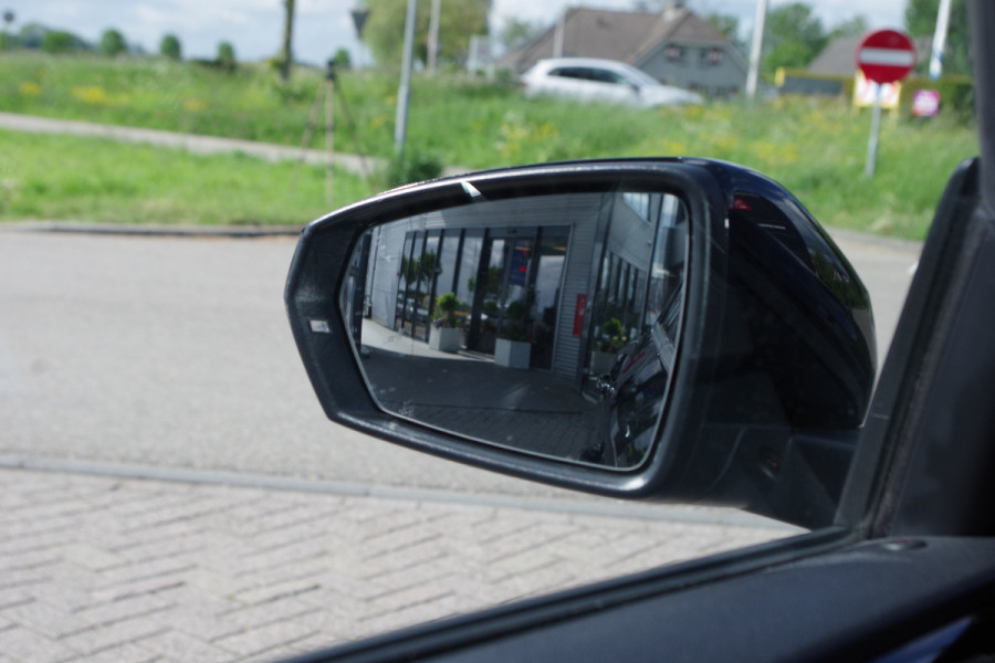 Audi A1 Sportback 30 TFSI 115 PK S-Line Advanced Epic, Carplay, Digitale Cockpit, LM-Velgen