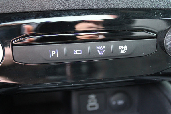 Ford Kuga 2.5 PHEV ST-Line X | Trekhaak | Panoramadak | B&O | BLIS | Head-Up