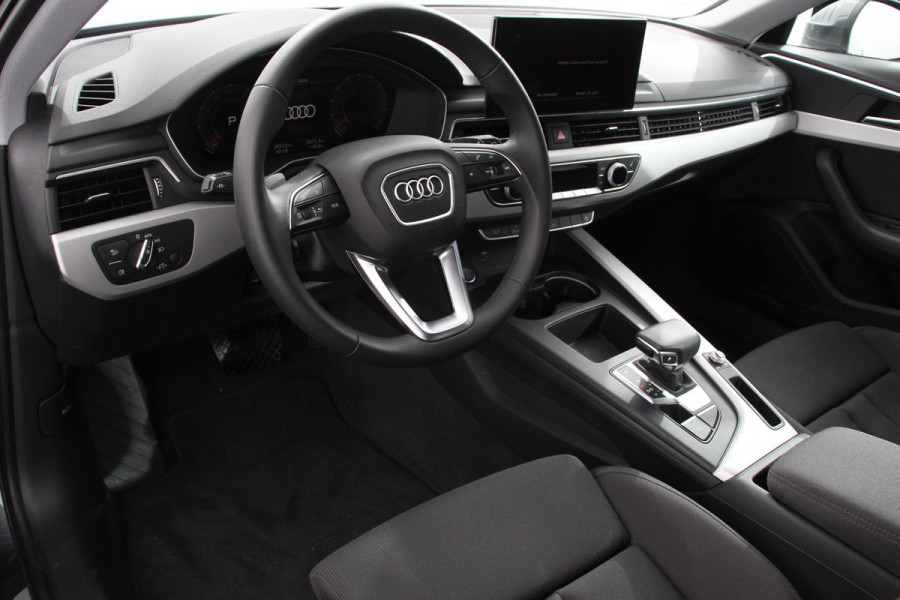 Audi A4 Avant 40 TFSI 204 pk S-tronic S Line Plus Navigatie Adaptive Cruise Control Parkeersensoren Camera Lane Assist Elektrische achterklep Stoelverwarming Ledverlichting Virtual Cockpit Climatronic