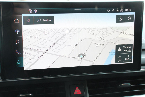 Audi A4 Avant 40 TFSI 204 pk S-tronic S Line Plus Navigatie Adaptive Cruise Control Parkeersensoren Camera Lane Assist Elektrische achterklep Stoelverwarming Ledverlichting Virtual Cockpit Climatronic