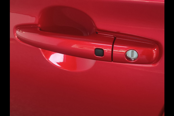 Suzuki Swift 1.2 Comfort Smart Hybrid Rijklaar + Fabrieksgarantie Henk Jongen Auto's in Helmond,  al 50 jaar service zoals 't hoort!