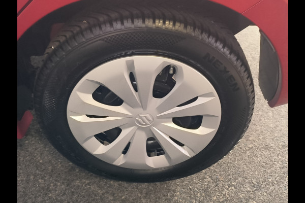 Suzuki Swift 1.2 Comfort Smart Hybrid Rijklaar + Fabrieksgarantie Henk Jongen Auto's in Helmond,  al 50 jaar service zoals 't hoort!