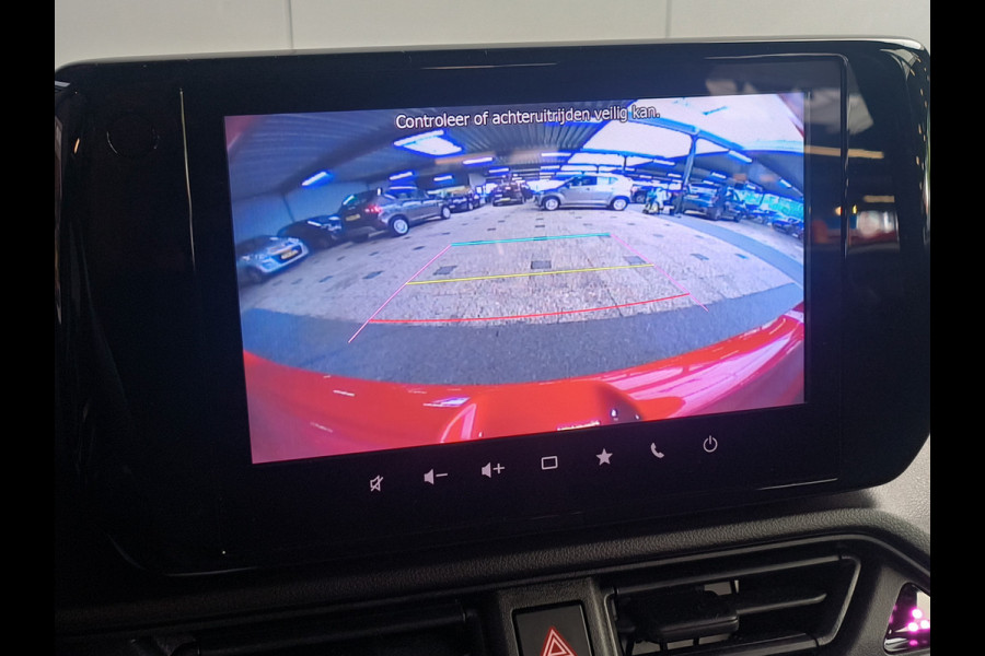 Suzuki Swift 1.2 Comfort Smart Hybrid Rijklaar + Fabrieksgarantie Henk Jongen Auto's in Helmond,  al 50 jaar service zoals 't hoort!