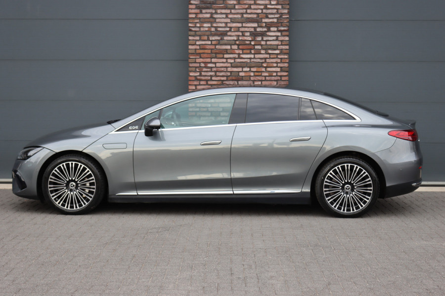 Mercedes-Benz EQE 350 Luxury Line Premium 89 kWh | Distronic+ | Burmester | Memory | Digital Light | Trekhaak | Surround Camera | Keyless Go | Leder | Augmented Reality |