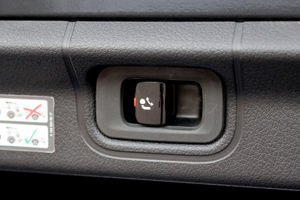 Mercedes-Benz EQE 350 Luxury Line Premium 89 kWh | Distronic+ | Burmester | Memory | Digital Light | Trekhaak | Surround Camera | Keyless Go | Leder | Augmented Reality |