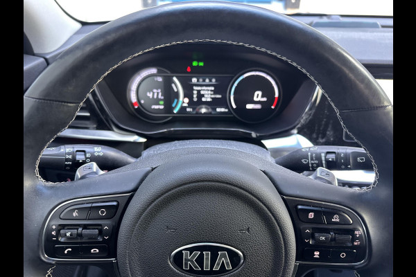 Kia e-Niro DynamicLine 64 kWh | SOH: 96,7% | 3 Fase | Warmtepomp  | Adaptive CC | Camera | Navi | Stoel-Stuurverwarming |