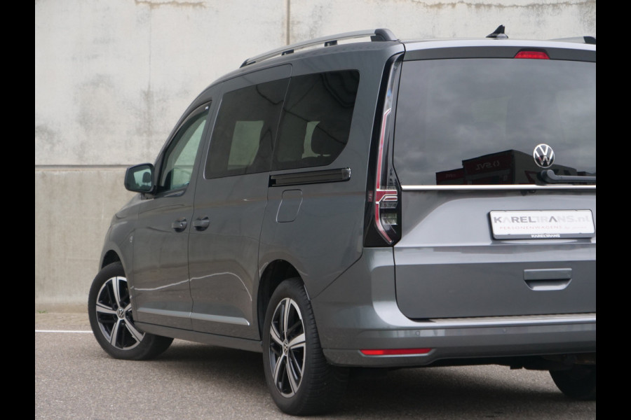 Volkswagen Caddy 1.5 TSI | Highline | Panoramadak | 7 zits | virtual-cockpit | camera | standkachel..