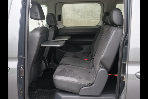 Volkswagen Caddy 1.5 TSI | Highline | Panoramadak | 7 zits | virtual-cockpit | camera | standkachel..