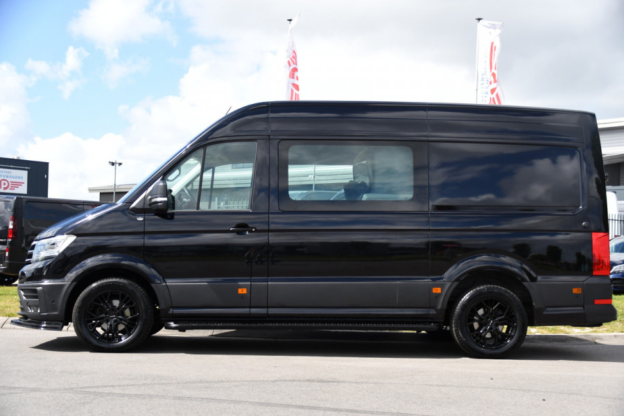 Volkswagen Crafter 35 2.0 TDI L3H3 DC Black Edition Adaptieve Cruise, Camera, Carplay, 177pk, LED, Automaat, Clima, Stoelverwarming, Trekhaak, Dodehoek, Uniek!
