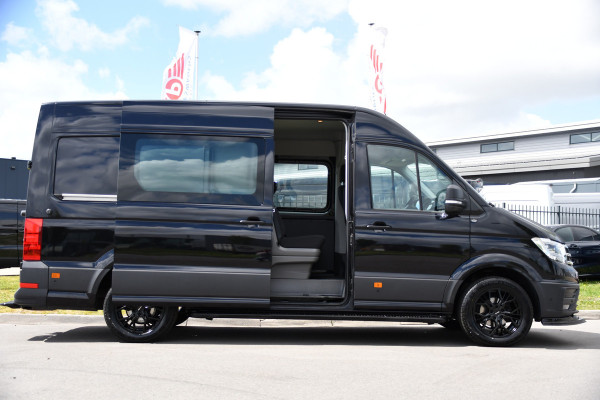 Volkswagen Crafter 35 2.0 TDI L3H3 DC Black Edition Adaptieve Cruise, Camera, Carplay, 177pk, LED, Automaat, Clima, Stoelverwarming, Trekhaak, Dodehoek, Uniek!