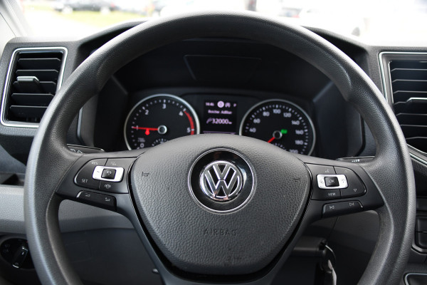 Volkswagen Crafter 35 2.0 TDI L3H3 DC Black Edition Adaptieve Cruise, Camera, Carplay, 177pk, LED, Automaat, Clima, Stoelverwarming, Trekhaak, Dodehoek, Uniek!