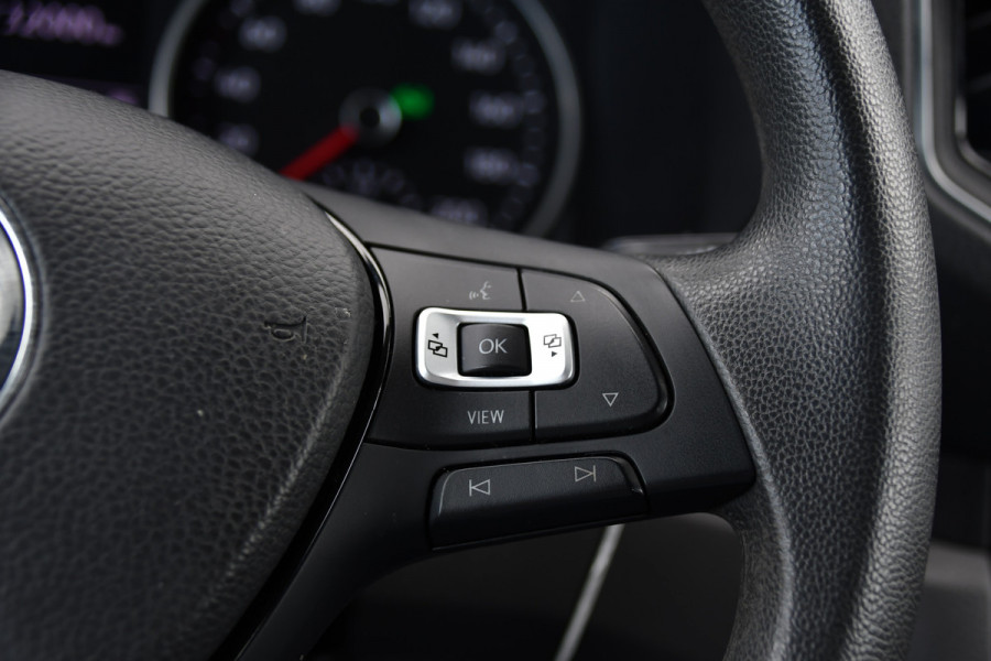 Volkswagen Crafter 35 2.0 TDI L3H3 DC Black Edition Adaptieve Cruise, Camera, Carplay, 177pk, LED, Automaat, Clima, Stoelverwarming, Trekhaak, Dodehoek, Uniek!