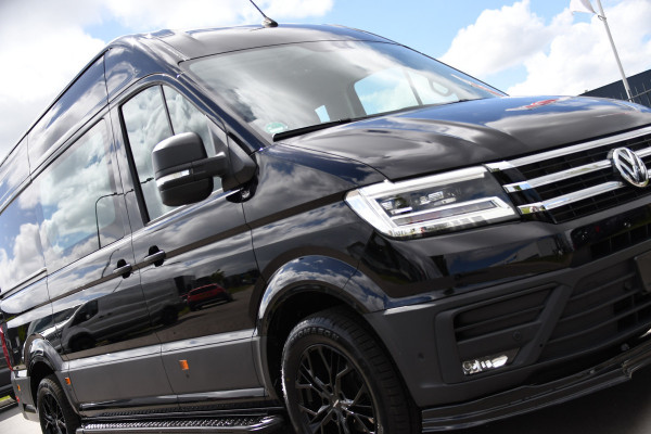 Volkswagen Crafter 35 2.0 TDI L3H3 DC Black Edition Adaptieve Cruise, Camera, Carplay, 177pk, LED, Automaat, Clima, Stoelverwarming, Trekhaak, Dodehoek, Uniek!