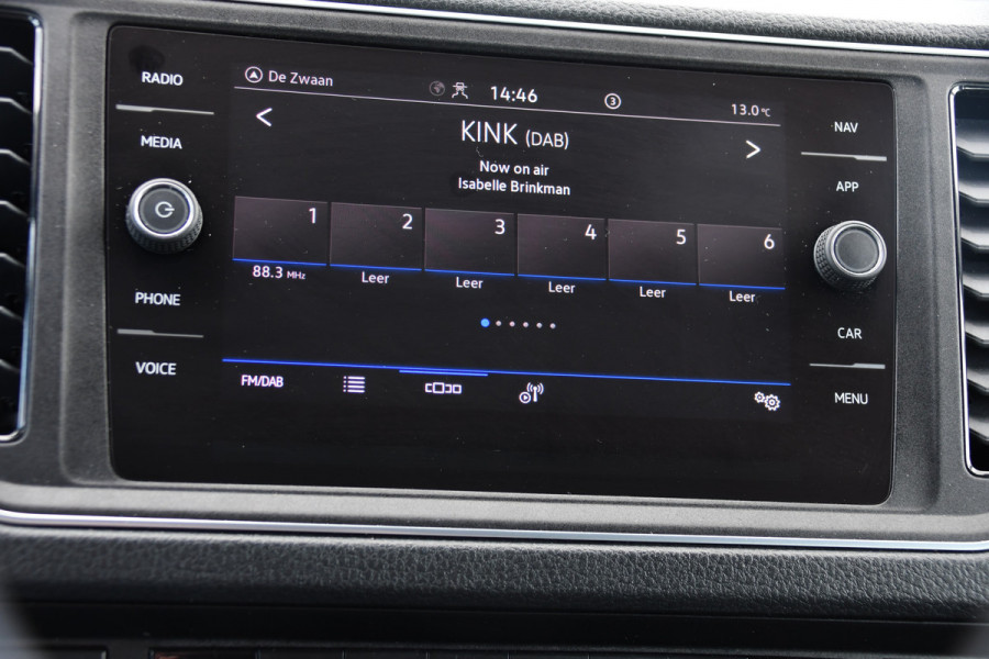 Volkswagen Crafter 35 2.0 TDI L3H3 DC Black Edition Adaptieve Cruise, Camera, Carplay, 177pk, LED, Automaat, Clima, Stoelverwarming, Trekhaak, Dodehoek, Uniek!