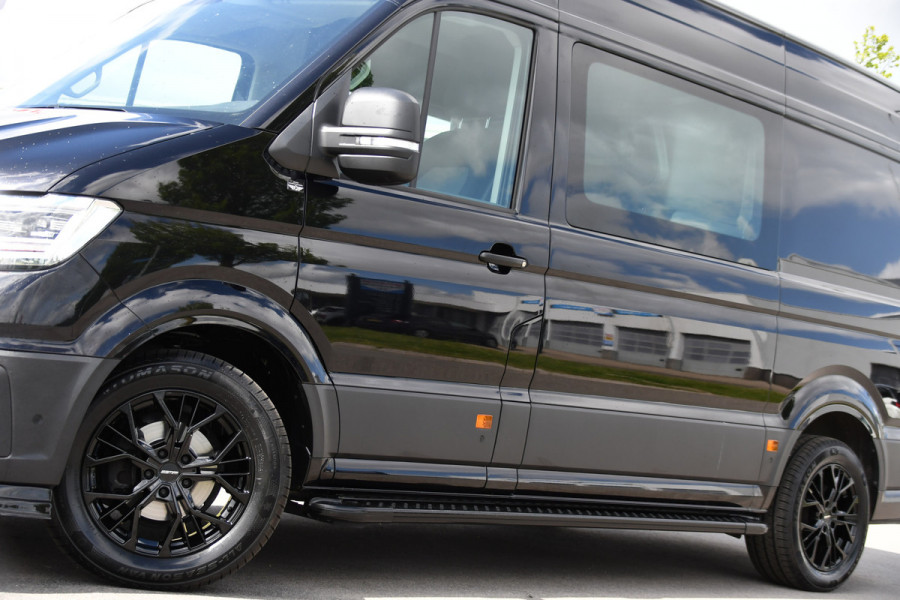 Volkswagen Crafter 35 2.0 TDI L3H3 DC Black Edition Adaptieve Cruise, Camera, Carplay, 177pk, LED, Automaat, Clima, Stoelverwarming, Trekhaak, Dodehoek, Uniek!