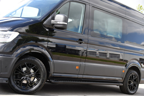 Volkswagen Crafter 35 2.0 TDI L3H3 DC Black Edition Adaptieve Cruise, Camera, Carplay, 177pk, LED, Automaat, Clima, Stoelverwarming, Trekhaak, Dodehoek, Uniek!