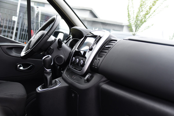 Renault Trafic 2.0 dCi 145 T29 L2H1 Black Edition Cruise, Camera, Carplay, LED, 145pk, Automaat, Sensoren,
