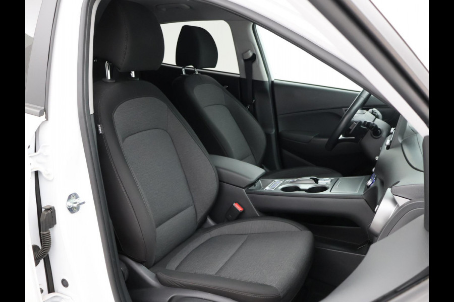 Hyundai Kona EV FASHION 39 kWh *99% SOH* + HEAD-UP DISPLAY | AFN. TREKHAAK | CAMERA | ADAPTIVE CRUISE CONTROL | KRELL