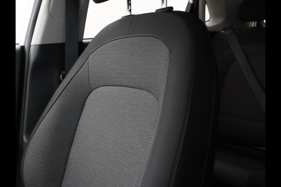 Hyundai Kona EV FASHION 39 kWh *99% SOH* + HEAD-UP DISPLAY | AFN. TREKHAAK | CAMERA | ADAPTIVE CRUISE CONTROL | KRELL
