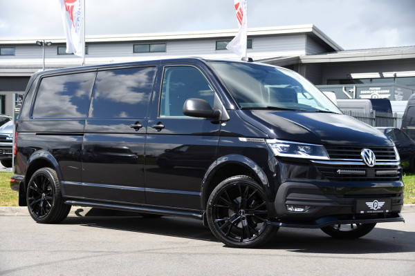 Volkswagen Transporter 2.0 TDI L2H1 30 Highline Black Edition Adaptieve Cruise, Camera, Carplay, 150pk, Trekhaak, Stoelverwarming, LED, Automaat, Standkachel, Sensoren, Uniek!