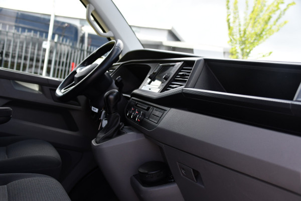Volkswagen Transporter 2.0 TDI L2H1 30 Highline Adaptieve Cruise, Camera, Carplay, 150pk, Trekhaak, Stoelverwarming, LED, Automaat, Standkachel, Sensoren, Uniek!