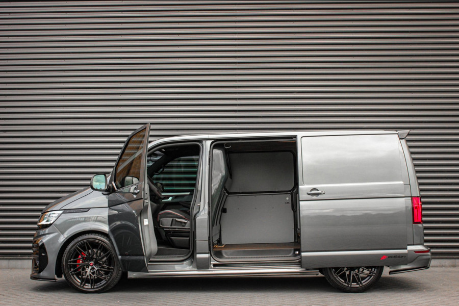 Volkswagen Transporter 2.0 TDI L1H1 204PK JB- EDITION DSG / PDC / SCHROEFSET / GTI INTERIEUR / SUBWOOFER / APPLE CARPLAY /NAVI