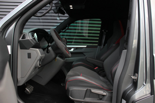 Volkswagen Transporter 2.0 TDI L1H1 204PK JB- EDITION DSG / PDC / SCHROEFSET / GTI INTERIEUR / SUBWOOFER / APPLE CARPLAY /NAVI
