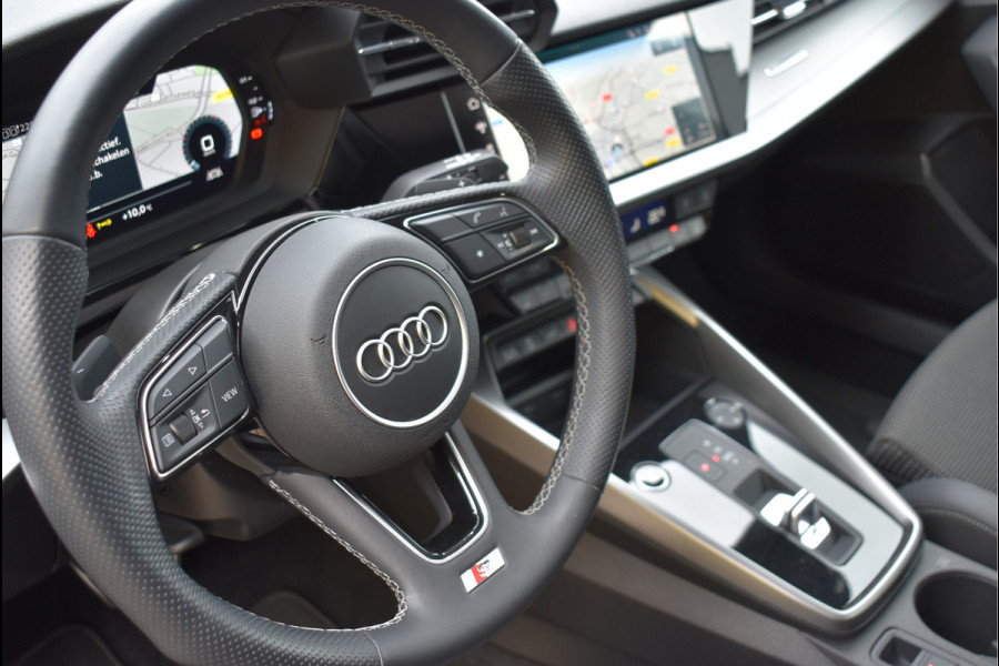 Audi A3 Sportback 40 TFSI e S-Line Black Ed Pano Navi Leder Keyless Full Led 18 Inch