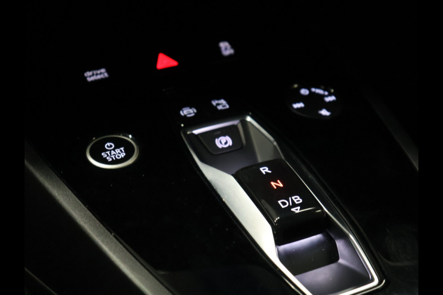 Audi Q4 e-tron 40 Launch edition S Competition 77 kWh [ADAPTIVE CRUISE, HEAD-UP DISPLAY, SONOS SOUND, MEMORY, STOELVERWARMING, APPLE CARPLAY, ELEKTRISCHE ACHTERKLEP, NIEUWSTAAT]