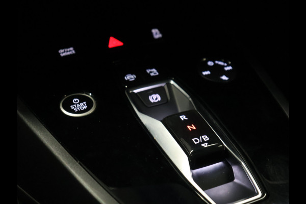 Audi Q4 e-tron 40 Launch edition S Competition 77 kWh [ADAPTIVE CRUISE, HEAD-UP DISPLAY, SONOS SOUND, MEMORY, STOELVERWARMING, APPLE CARPLAY, ELEKTRISCHE ACHTERKLEP, NIEUWSTAAT]