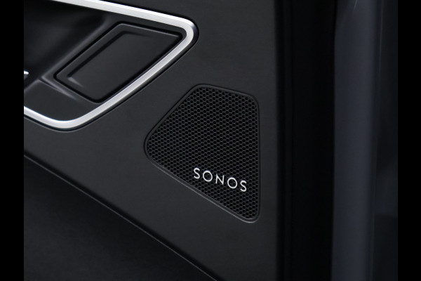 Audi Q4 e-tron 40 Launch edition S Competition 77 kWh [ADAPTIVE CRUISE, HEAD-UP DISPLAY, SONOS SOUND, MEMORY, STOELVERWARMING, APPLE CARPLAY, ELEKTRISCHE ACHTERKLEP, NIEUWSTAAT]