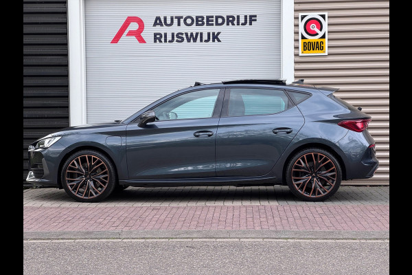 CUPRA Leon 1.4 e-Hybrid VZ Pano/Keyless/Dodehoek