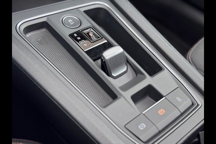 CUPRA Leon 1.4 e-Hybrid VZ Pano/Keyless/Dodehoek