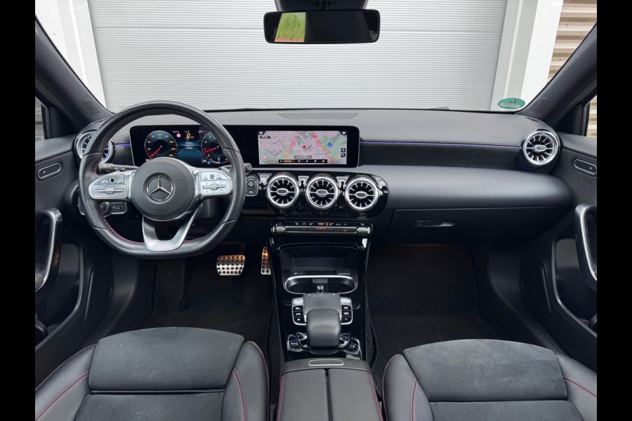 Mercedes-Benz A-Klasse 250 Premium Plus Pano/360//Sfeer/Dodehoek