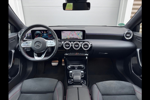 Mercedes-Benz A-Klasse 250 Premium Plus Pano/360//Sfeer/Dodehoek