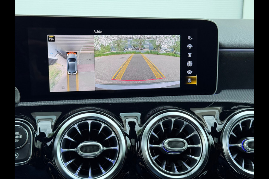 Mercedes-Benz A-Klasse 250 Premium Plus Pano/360//Sfeer/Dodehoek