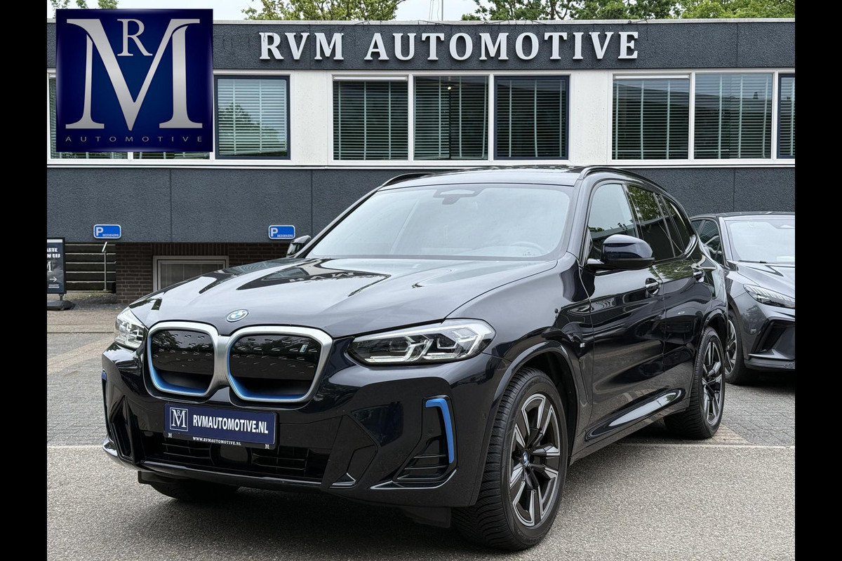 BMW iX3 Executive 80 kWh M-Sport |SOH 99% | ELEKTRISCHE TREKHAAK| ELEKTRISCHE ACHTERKLEP| PANORAMADAK| DRIVING ASSISTENT PROFESSIONAL| DODE HOEK SENSOR| STOELVERWARMING