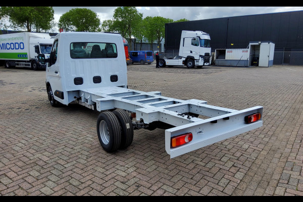 Renault Master NEW 170.35 CHASSIS RTWD DUBBELLUCHT - EURO 6 - MC 996502