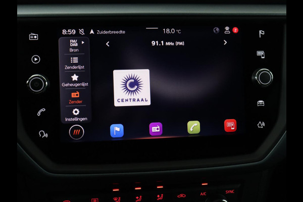 Seat Arona 1.0 TSI Style Intense | Carplay | Adaptive cruise | Camera | Navigatie | Side Assist | Climate control | Park Assist | Keyless | Bluetooth | Getint glas