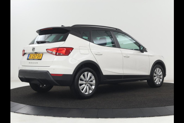 Seat Arona 1.0 TSI Style Intense | Carplay | Adaptive cruise | Camera | Navigatie | Side Assist | Climate control | Park Assist | Keyless | Bluetooth | Getint glas