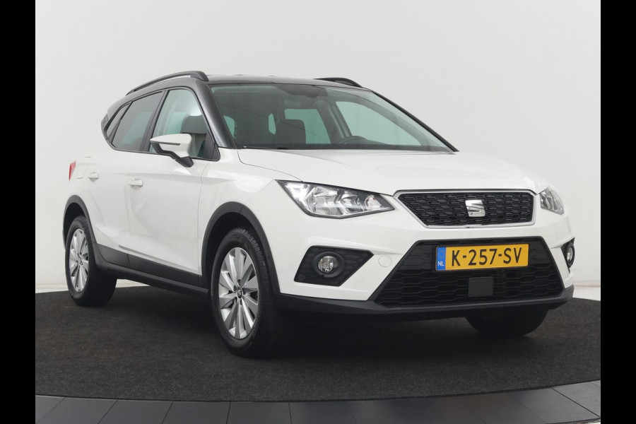 Seat Arona 1.0 TSI Style Intense | Carplay | Adaptive cruise | Camera | Navigatie | Side Assist | Climate control | Park Assist | Keyless | Bluetooth | Getint glas
