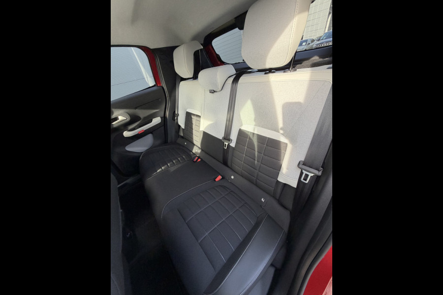 Citroën ë-C3 Max 113pk Comfort Range 44 kWh (Camera - Navigatie - Automatische Airco - Apple Carplay - LED - 17")