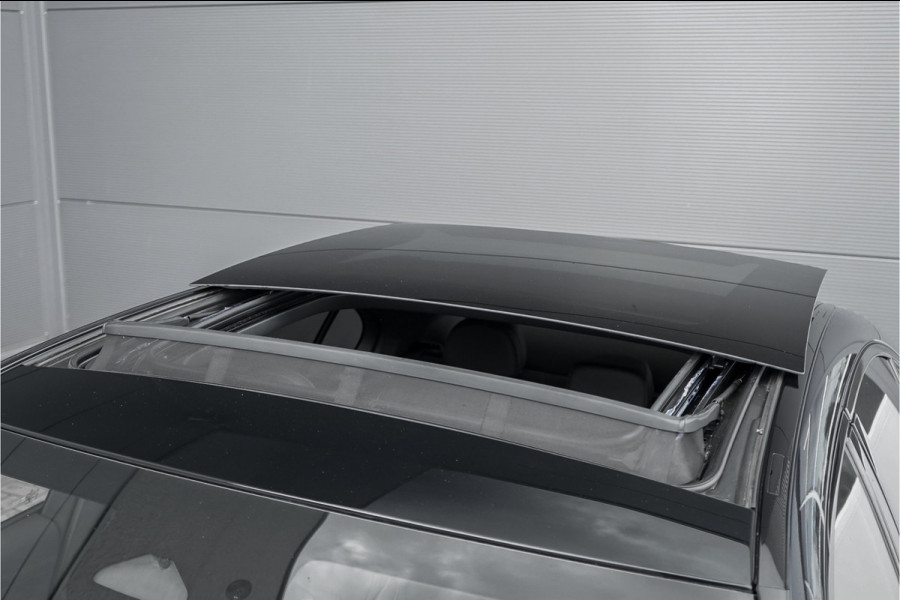Mercedes-Benz C-Klasse 200 Launch Edition AMG Line Pano Burmester Trekhaak Camera Stoelverw