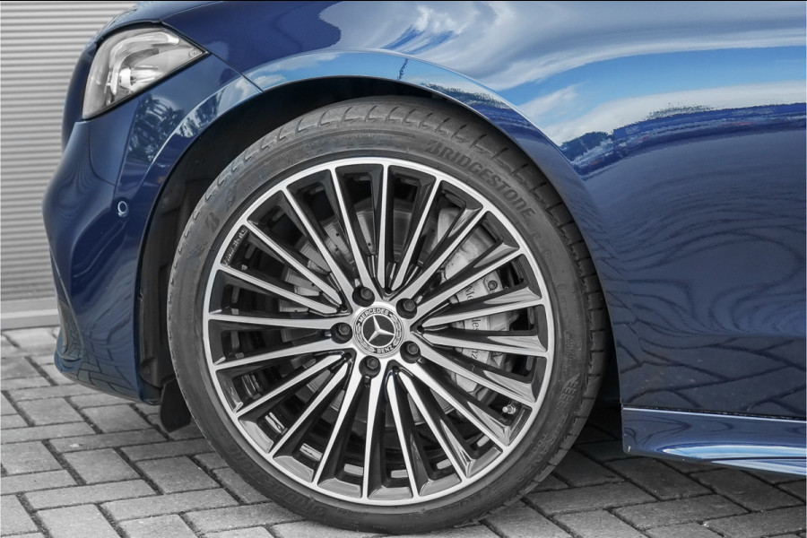 Mercedes-Benz C-Klasse 200 Launch Edition AMG Line Pano Burmester Trekhaak Camera Stoelverw
