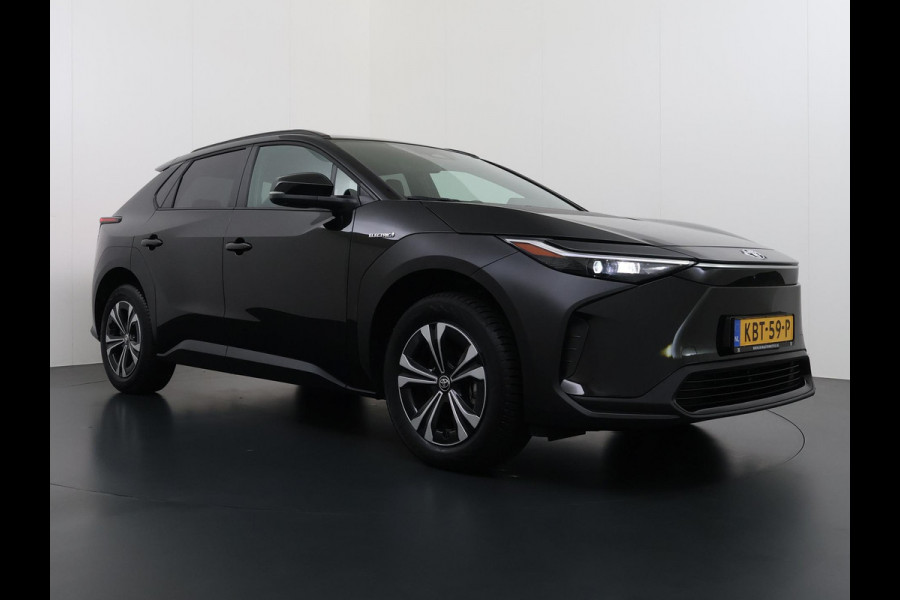 Toyota Bz4x Dynamic 71 kWh | mega compleet EN RIJKLAAR GEPRIJSD INCL. 10 JAAR TOYOTA GARANTIE