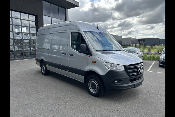 Mercedes-Benz Sprinter 317 CDI L2 H2 MBUX / 360 Camera / Navigatie / Cruise control / Airco / 270 Graden achterdeuren