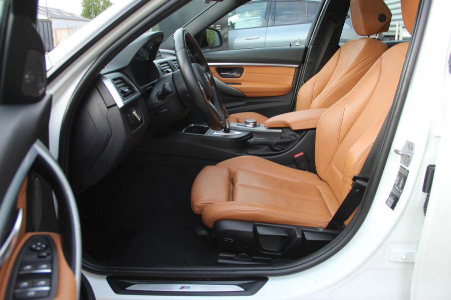 BMW 3 Serie Touring 318i M Sport Edition