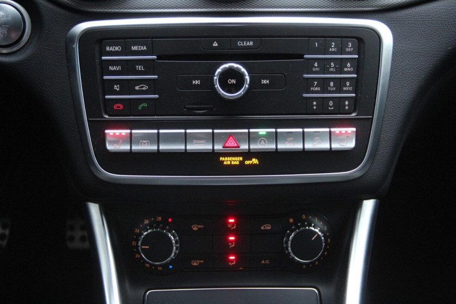 Mercedes-Benz GLA 220 4MATIC AMG Line | Navi | Dodehoekassist | LED | El.Achterklep | PDC | Cruise | Keyless | ISOFIX |