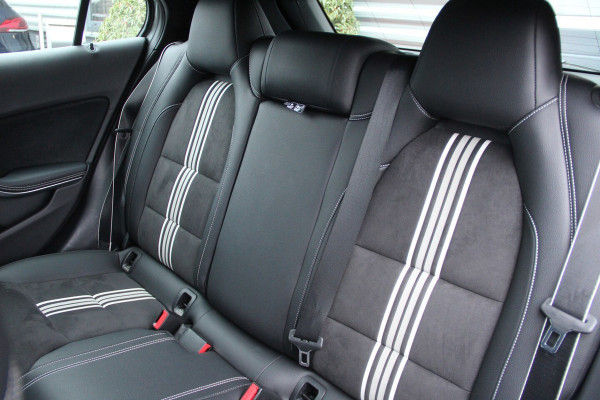 Mercedes-Benz GLA 220 4MATIC AMG Line | Navi | Dodehoekassist | LED | El.Achterklep | PDC | Cruise | Keyless | ISOFIX |