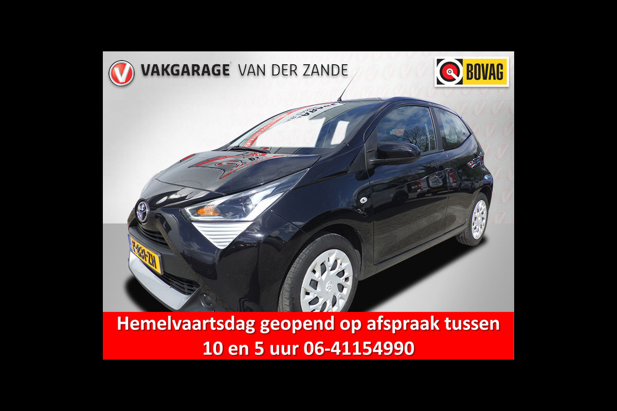Toyota Aygo 1.0 VVT-i x-play Airco, Carplay, 5 DRS, NL/NAP!